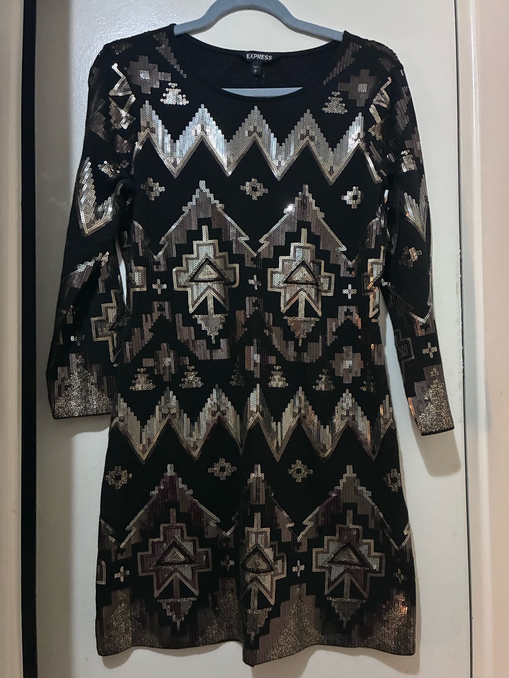 LBD Art deco inspired black sequined bodycon dress by Express sz M NWOT